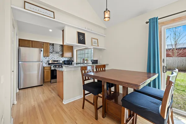 $239,500 | 1915 Ozark Parkway, Unit 1915, Algonquin, IL 60102