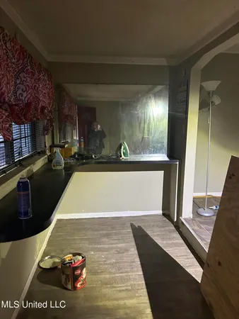 $450 | 215 Ave G, Greenwood, MS 38930