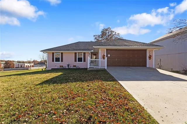 $329,900 | 301 Northeast 103rd Street, Kansas City, MO 64155