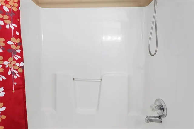 $329,900 | 301 Northeast 103rd Street, Kansas City, MO 64155