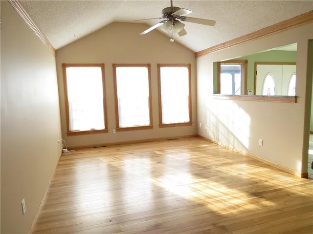 $320,000 | 301 Northeast 103rd Street, Kansas City, MO 64155