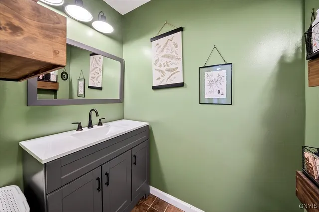 $140,000 | 94 East 5th Street, Oswego, NY 13126