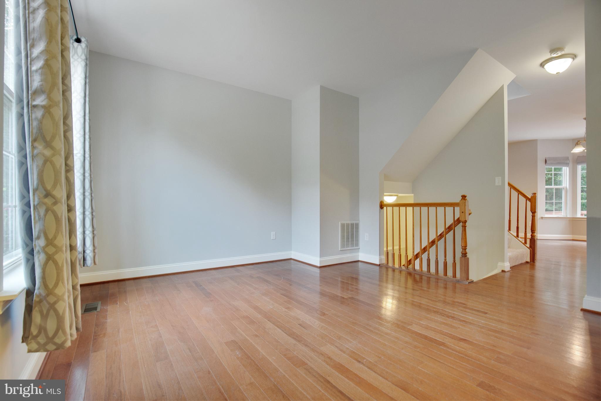 3507 Spring Road Laurel, MD 20724 - Photo 4 of 30 Living Room