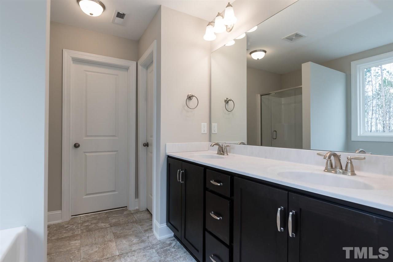 110 Ravencliff Ridge Garner, NC 27529 - Photo 17 of 25 Gallery Image 17