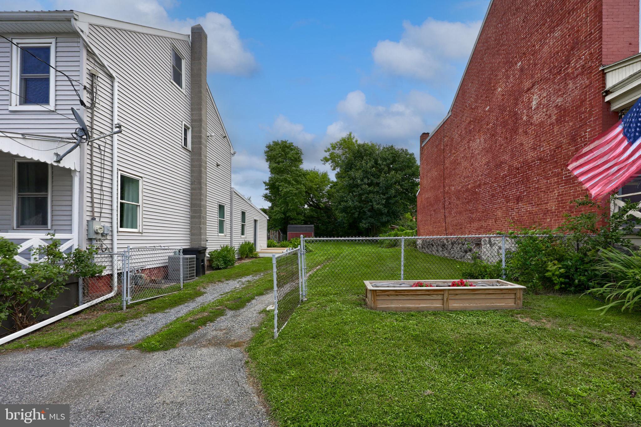 910 Grofftown Road Lancaster, PA 17602 - Photo 32 of 36