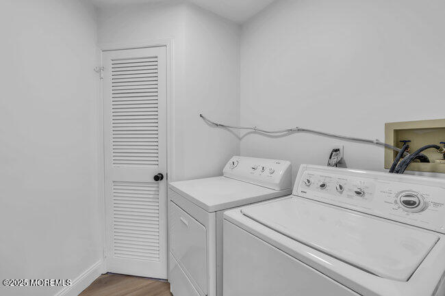 11 Sedgwick Square Jackson, NJ 08527 - Photo 17 of 19 a utility room with dryer and washer