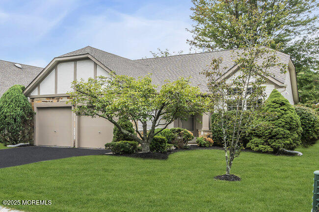 11 Sedgwick Square Jackson, NJ 08527 - Photo 2 of 19 a view of a house with backyard and garden