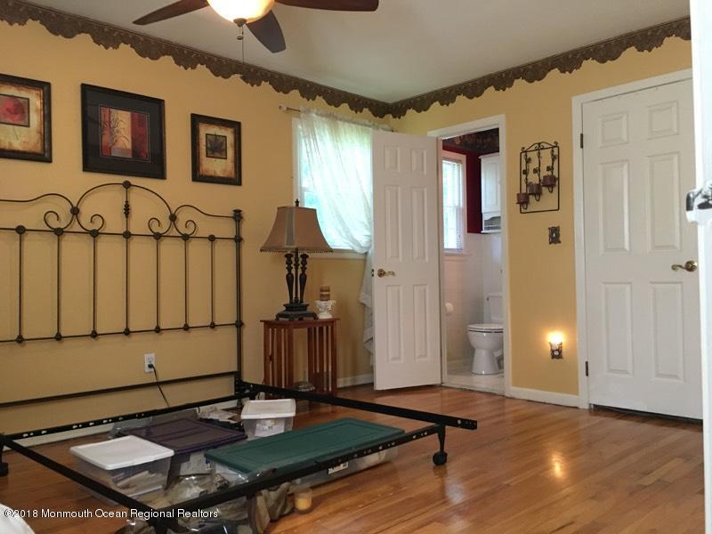 30 Hall Road Freehold, NJ 07728 - Photo 15 of 36 IMG_5232