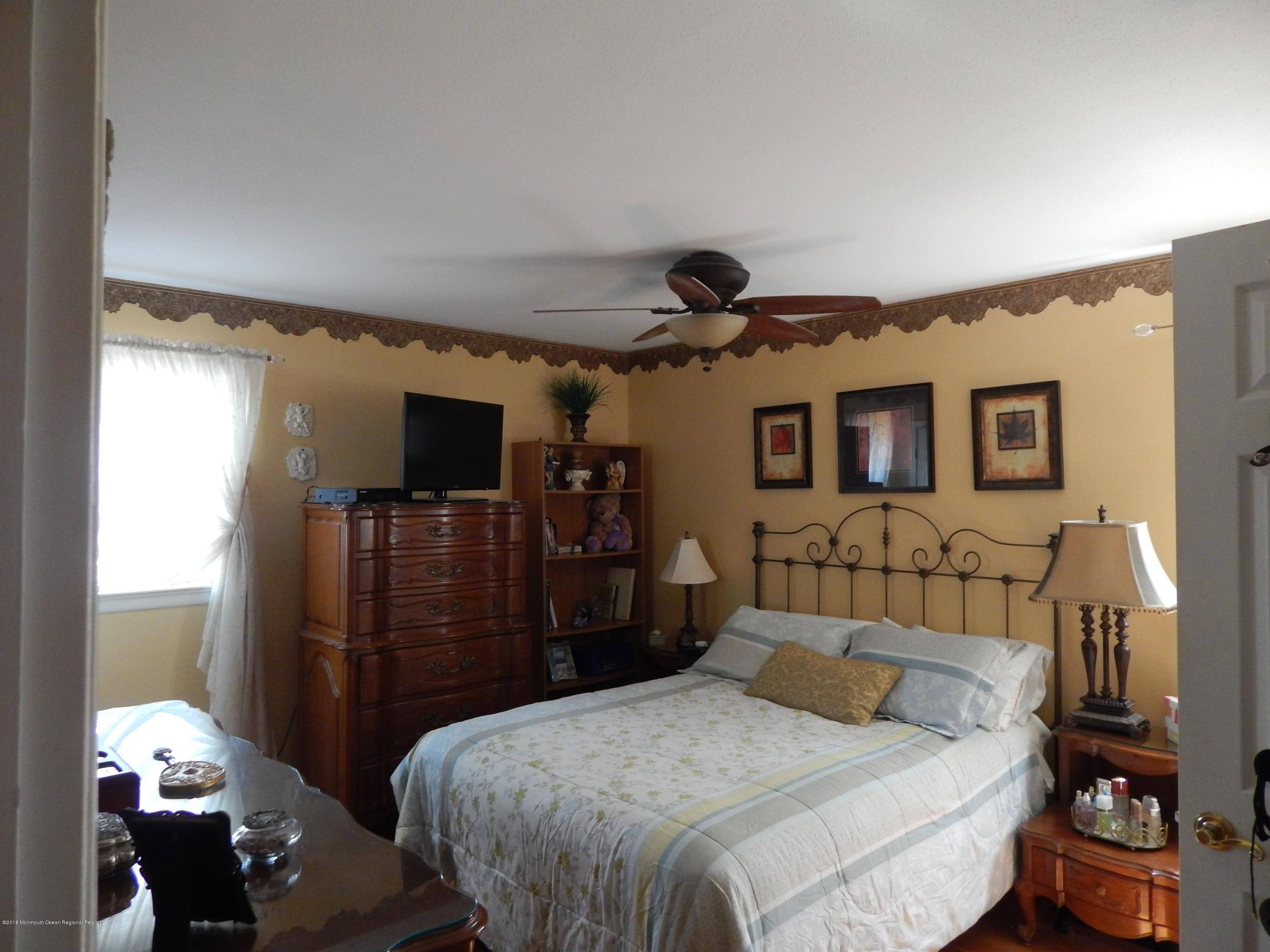 30 Hall Road Freehold, NJ 07728 - Photo 17 of 36 DSCN3371