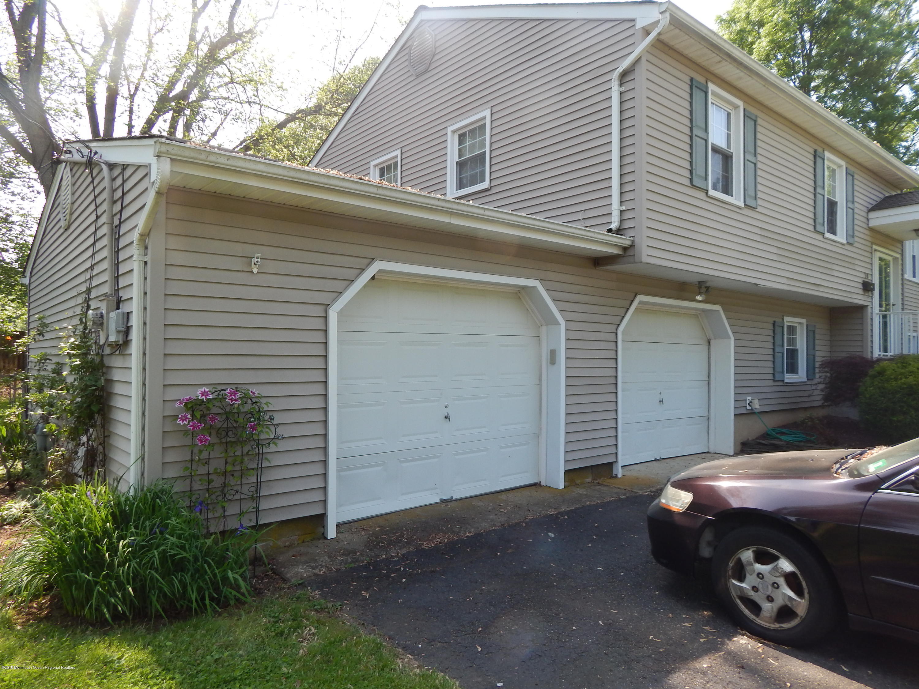 30 Hall Road Freehold, NJ 07728 - Photo 8 of 36 DSCN3418
