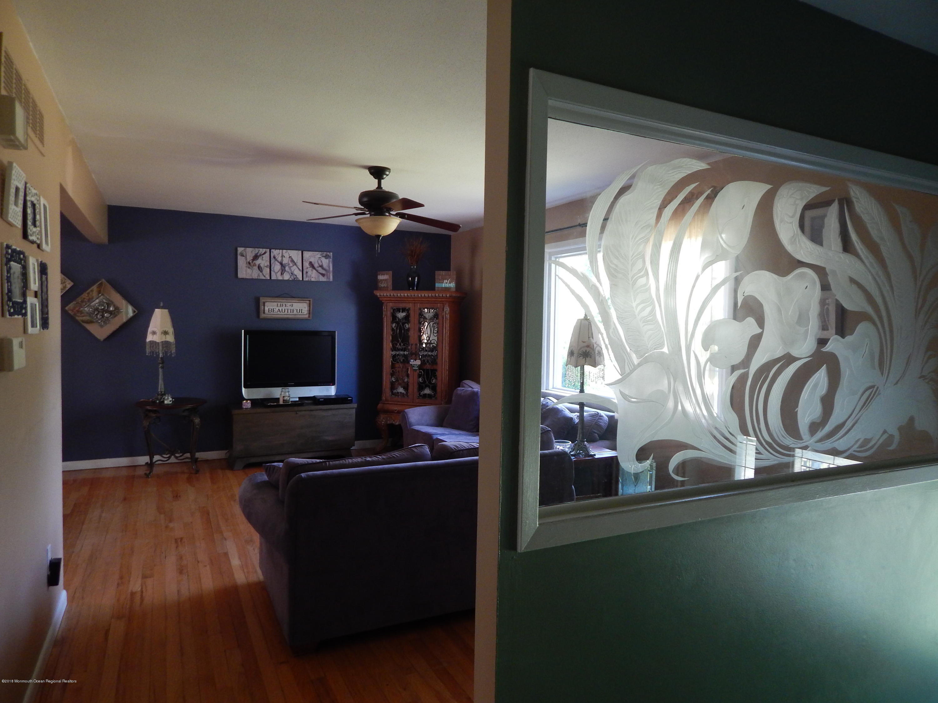 30 Hall Road Freehold, NJ 07728 - Photo 9 of 36 DSCN3358