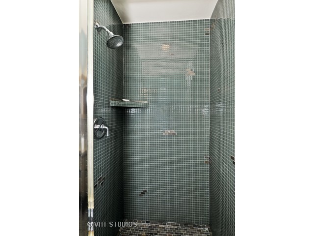 2150 North Racine Avenue, Unit G Chicago, IL 60614 - Photo 11 of 15