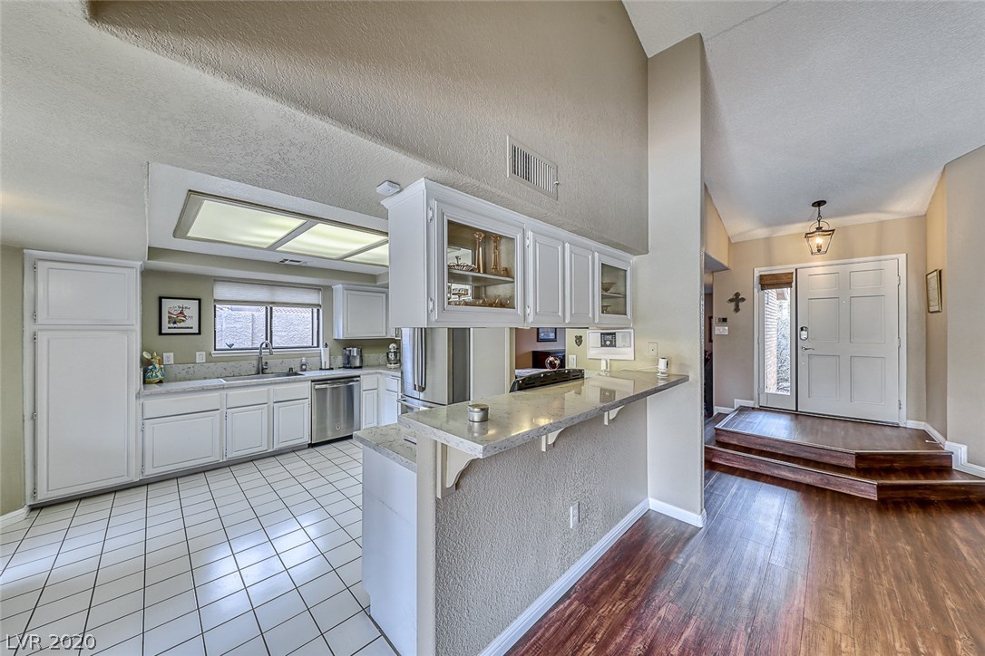 382 Rushing Creek Court Henderson, NV 89014 - Photo 19 of 45 Gallery Image 19