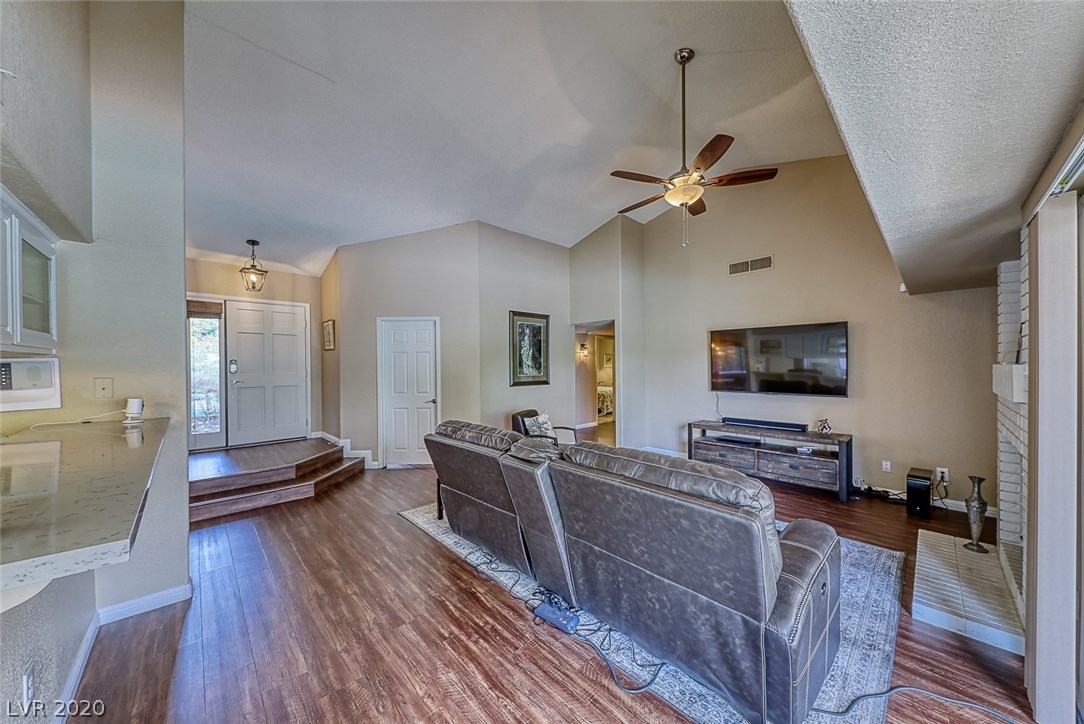 382 Rushing Creek Court Henderson, NV 89014 - Photo 26 of 45 Gallery Image 26