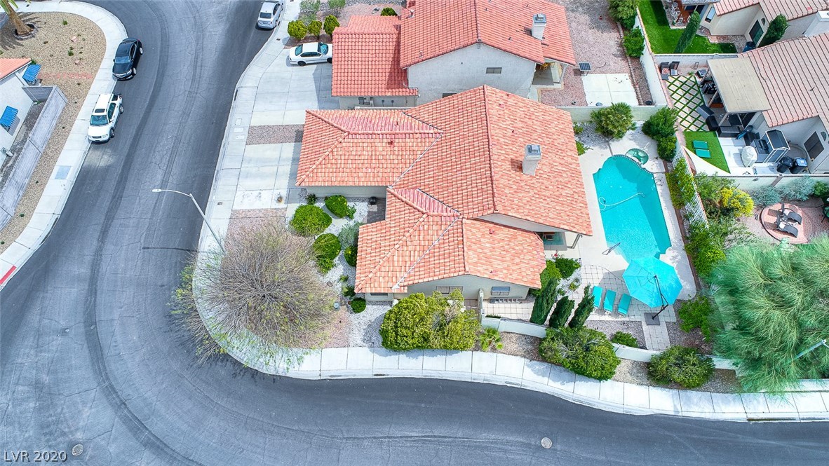 382 Rushing Creek Court Henderson, NV 89014 - Photo 3 of 45 Gallery Image 3