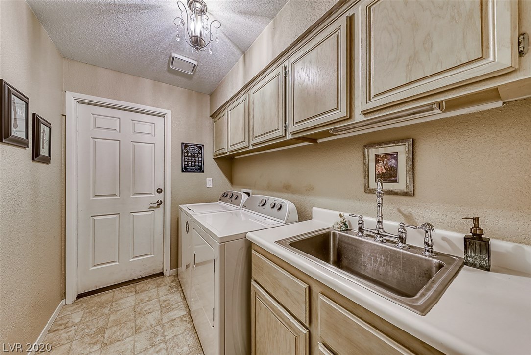 382 Rushing Creek Court Henderson, NV 89014 - Photo 38 of 45 Gallery Image 38