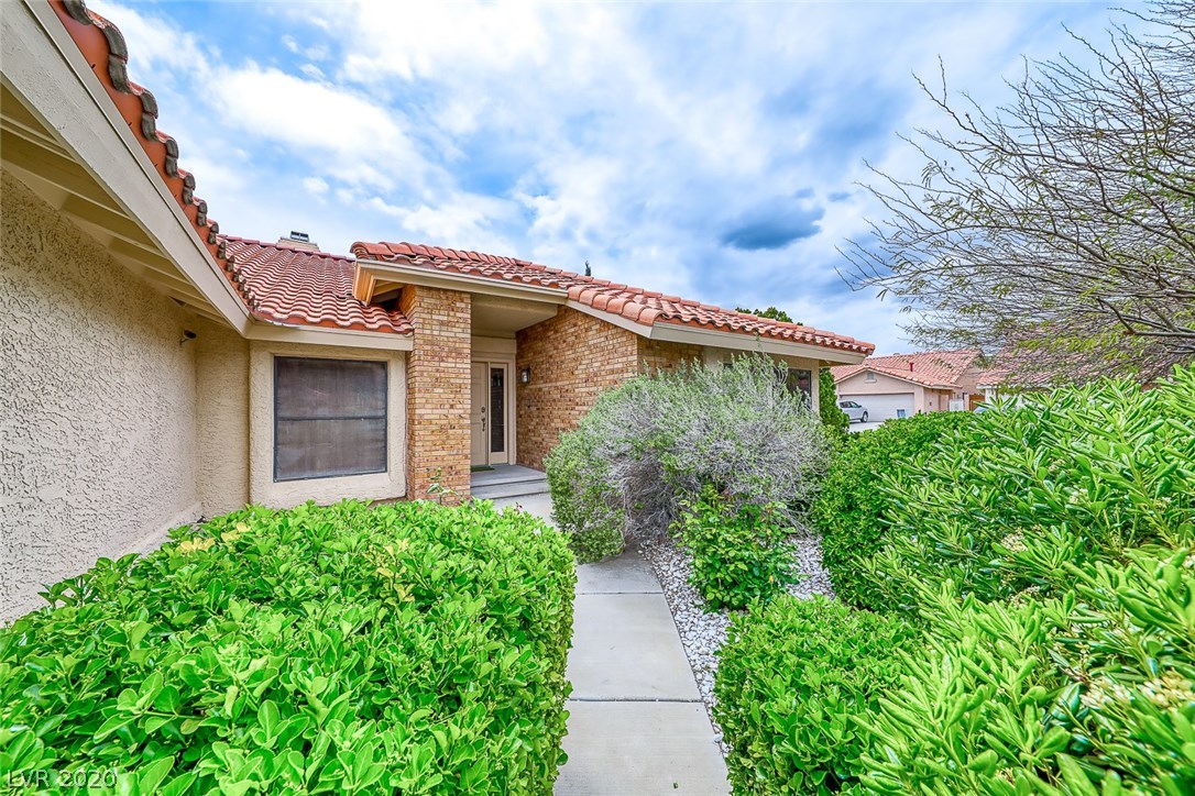 382 Rushing Creek Court Henderson, NV 89014 - Photo 8 of 45 Gallery Image 8