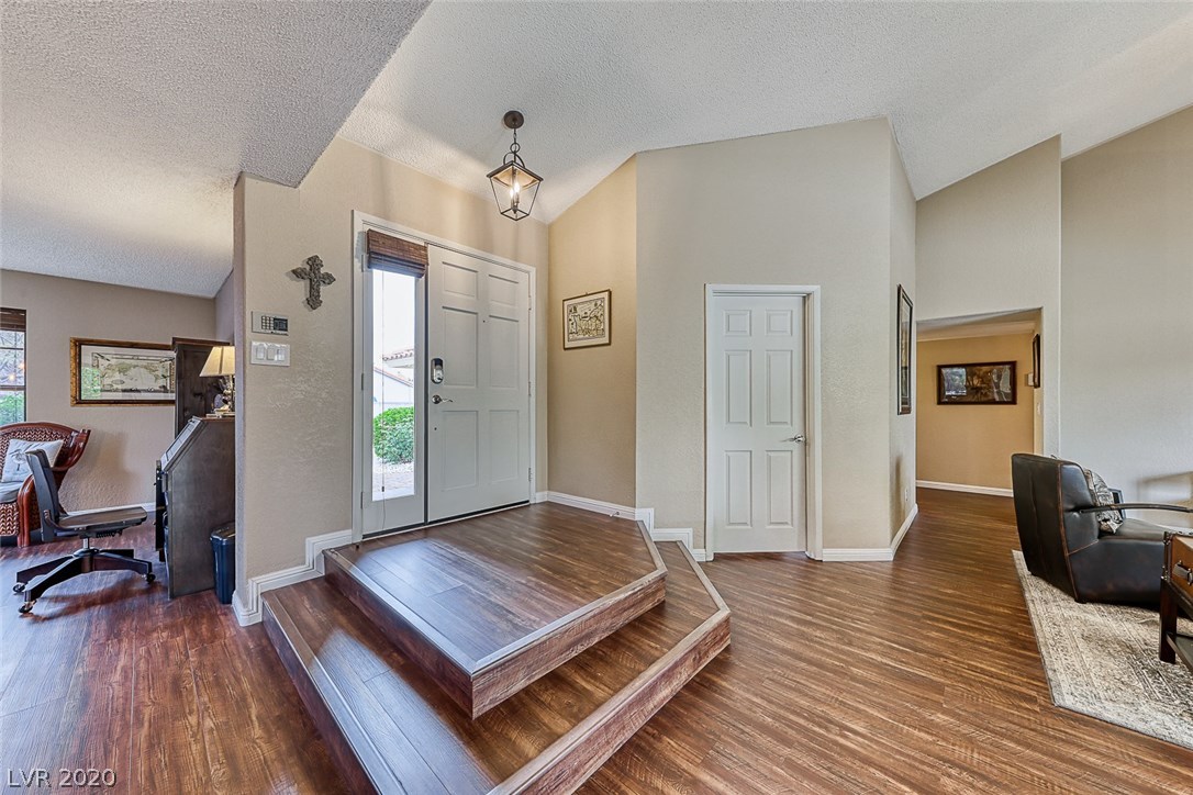 382 Rushing Creek Court Henderson, NV 89014 - Photo 9 of 45 Gallery Image 9