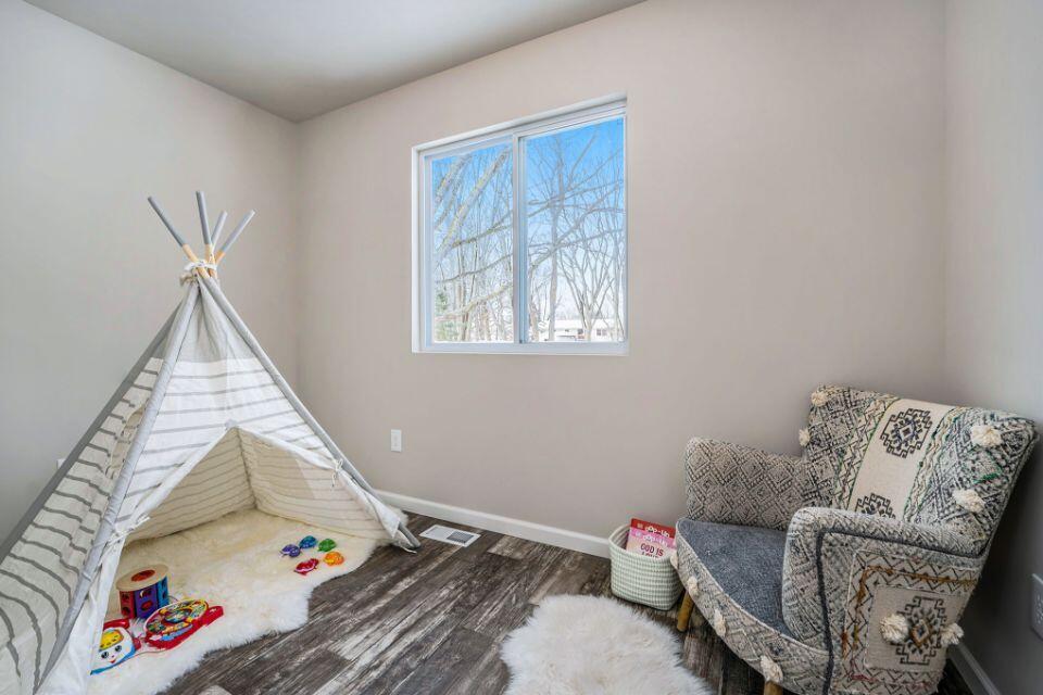 Undisclosed Address Kalamazoo, MI 49009 - Photo 26 of 33 21-CSS003-i2080-Den