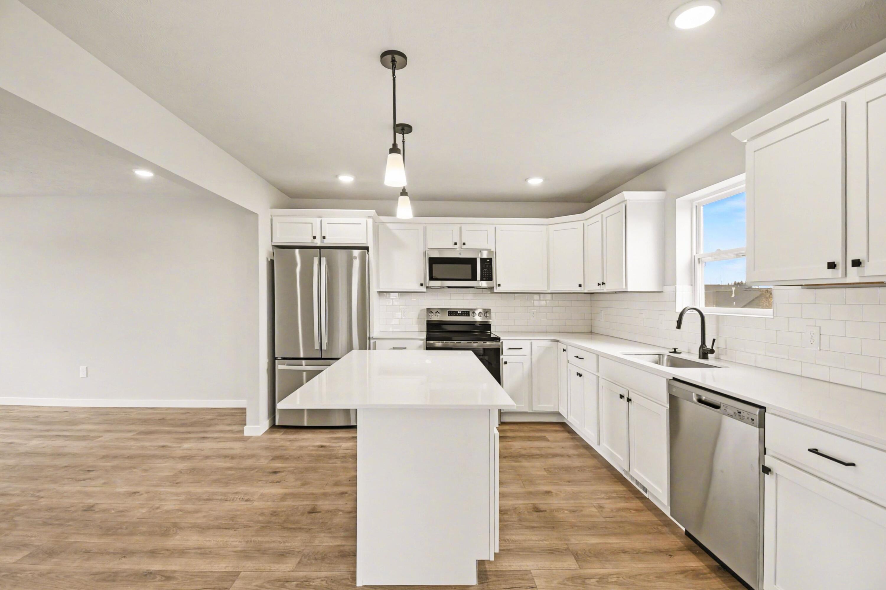 Undisclosed Address Kalamazoo, MI 49009 - Photo 5 of 33 STN004-9.0 i2080-Kitchen1