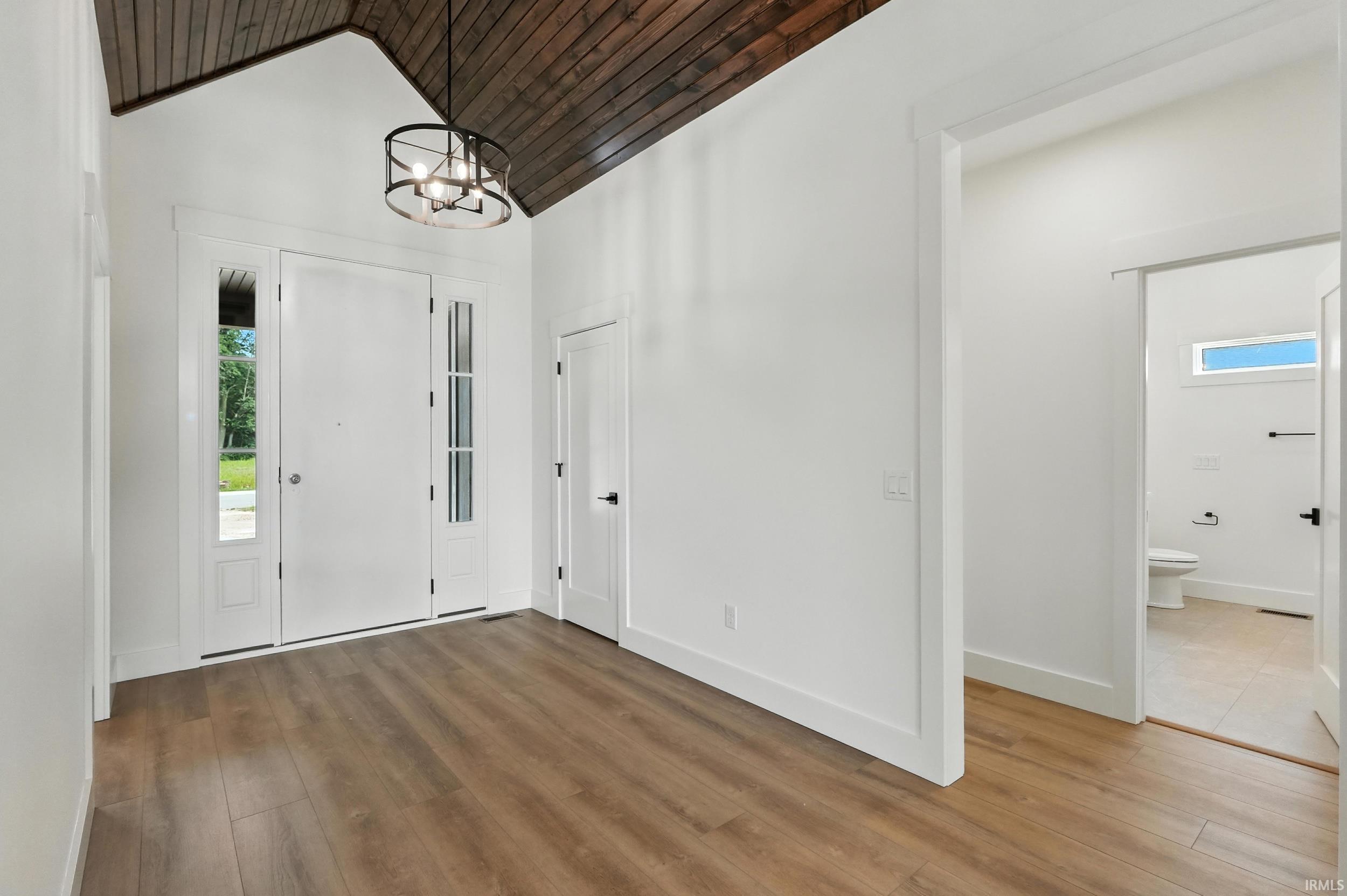 1353 Cascata Trail Huntertown, IN 46748 - Photo 5 of 34