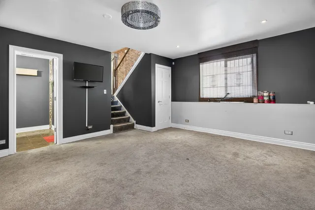 $289,900 | 3015 140th Place, Blue Island, IL 60406