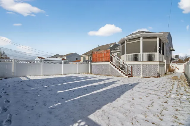 $289,900 | 3015 140th Place, Blue Island, IL 60406