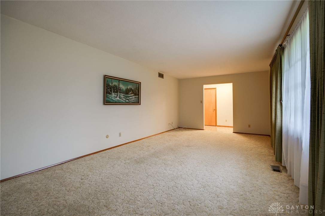 8841 Adams Road Dayton, OH 45424 - Photo 8 of 55 Gallery Image 8