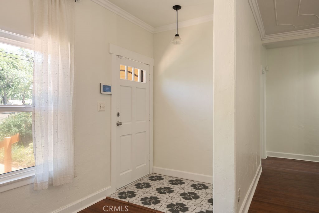 4073 Cedar Street Riverside, CA 92501 - Photo 6 of 47