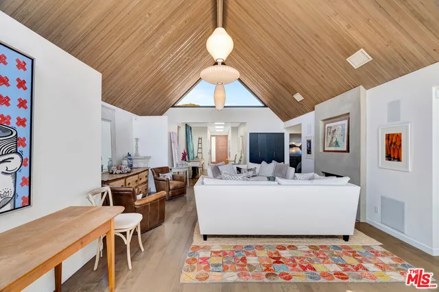 $3,200,000 | 3631 Surfwood Road, Malibu, CA 90265