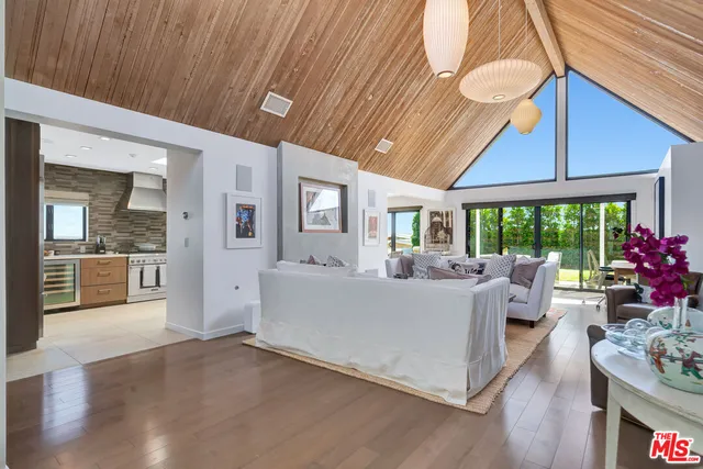 $3,200,000 | 3631 Surfwood Road, Malibu, CA 90265
