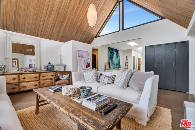 $3,200,000 | 3631 Surfwood Road, Malibu, CA 90265