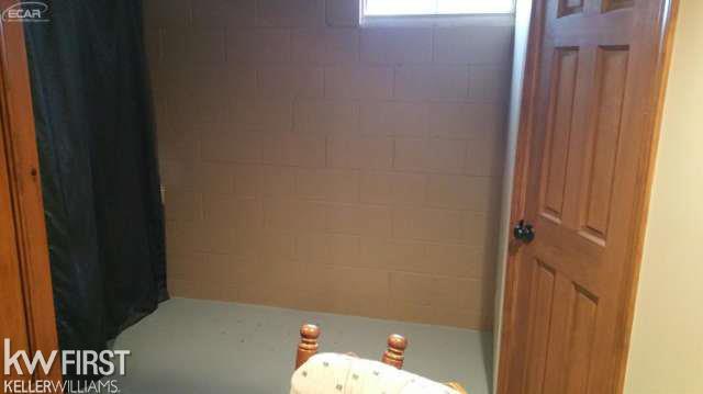 10085 Cole Road Durand, MI 48429 - Photo 41 of 42 21118523-42.JPG