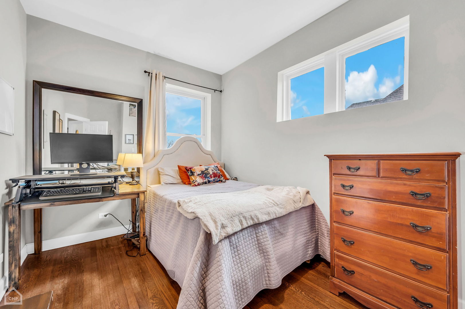 5739 North Ridge Avenue, Unit 3W Chicago, IL 60660 - Photo 12 of 17 Gallery Image 12