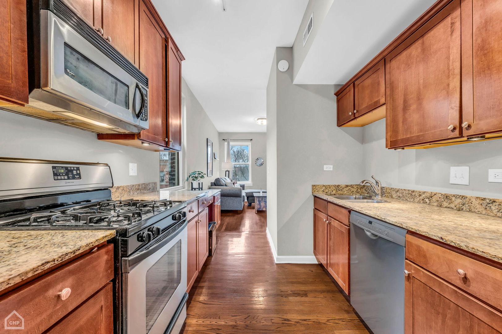 5739 North Ridge Avenue, Unit 3W Chicago, IL 60660 - Photo 10 of 17 Gallery Image 10