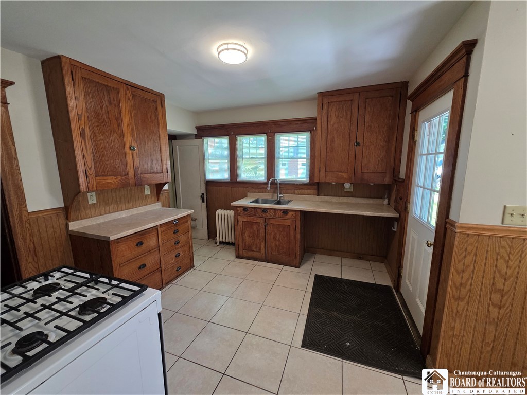 145 Maple Street Jamestown, NY 14701 - Photo 5 of 32