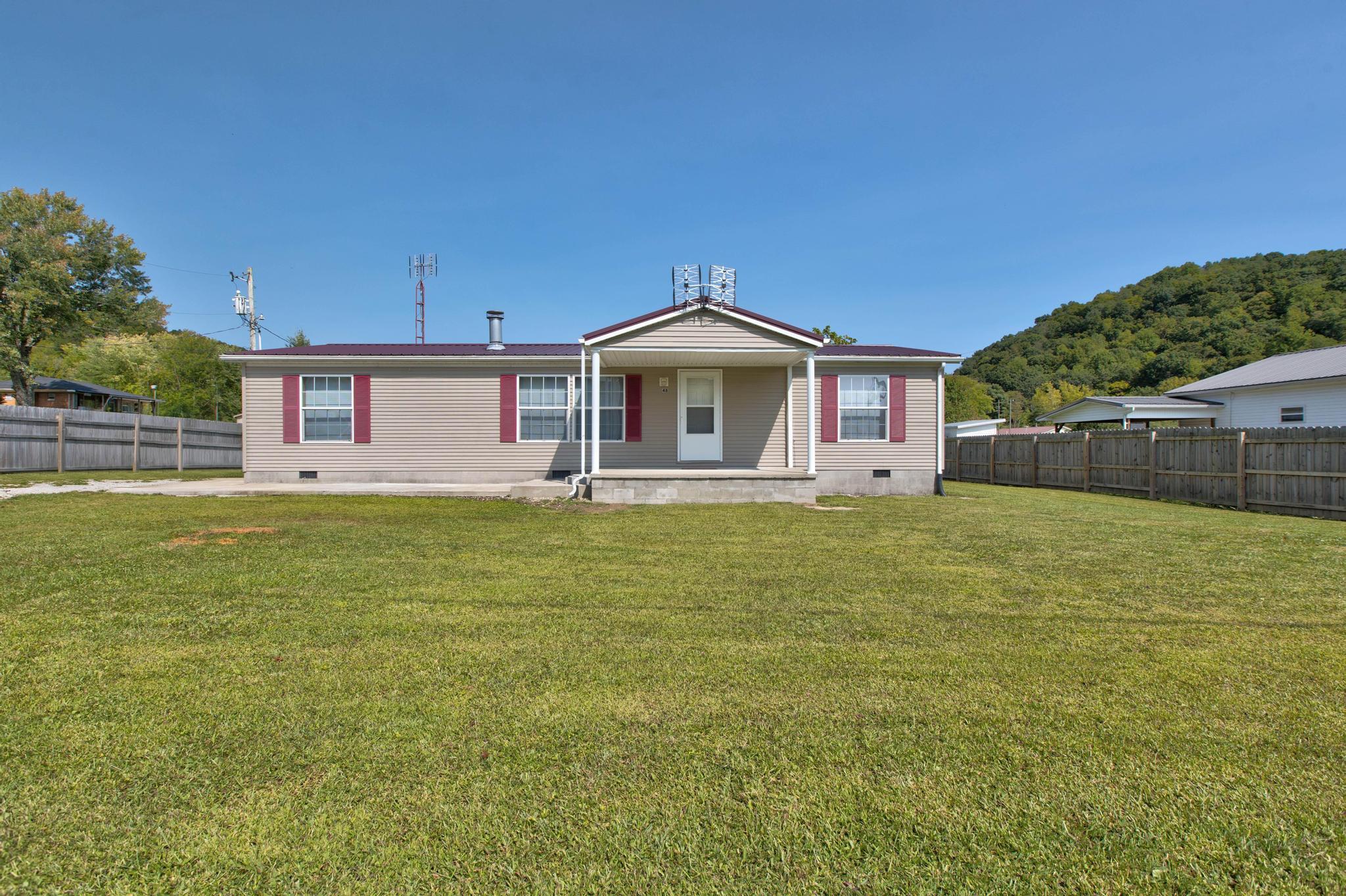48 Tuffy Stull Road Frenchburg, KY 40322 - Photo 2 of 22 PWM23776_7_8