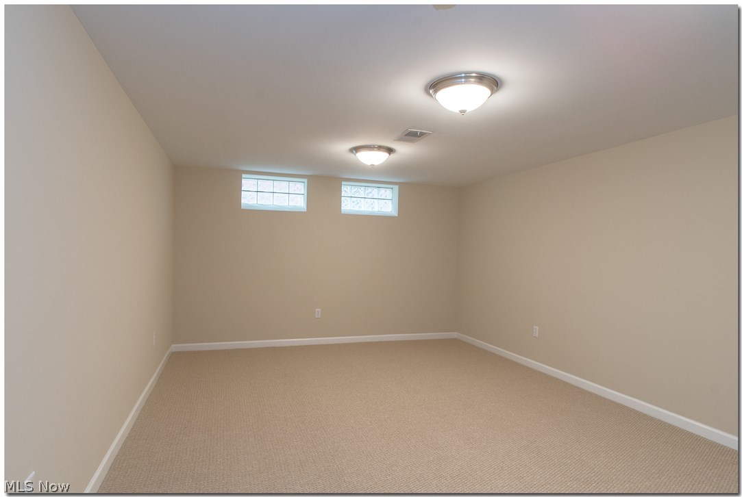 4406 Baintree Road University Heights, OH 44118 - Photo 24 of 29