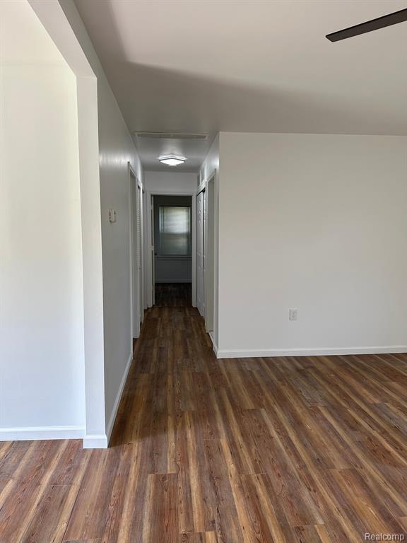 277 West Kennett Road Pontiac, MI 48340 - Photo 7 of 15 Gallery Image 7