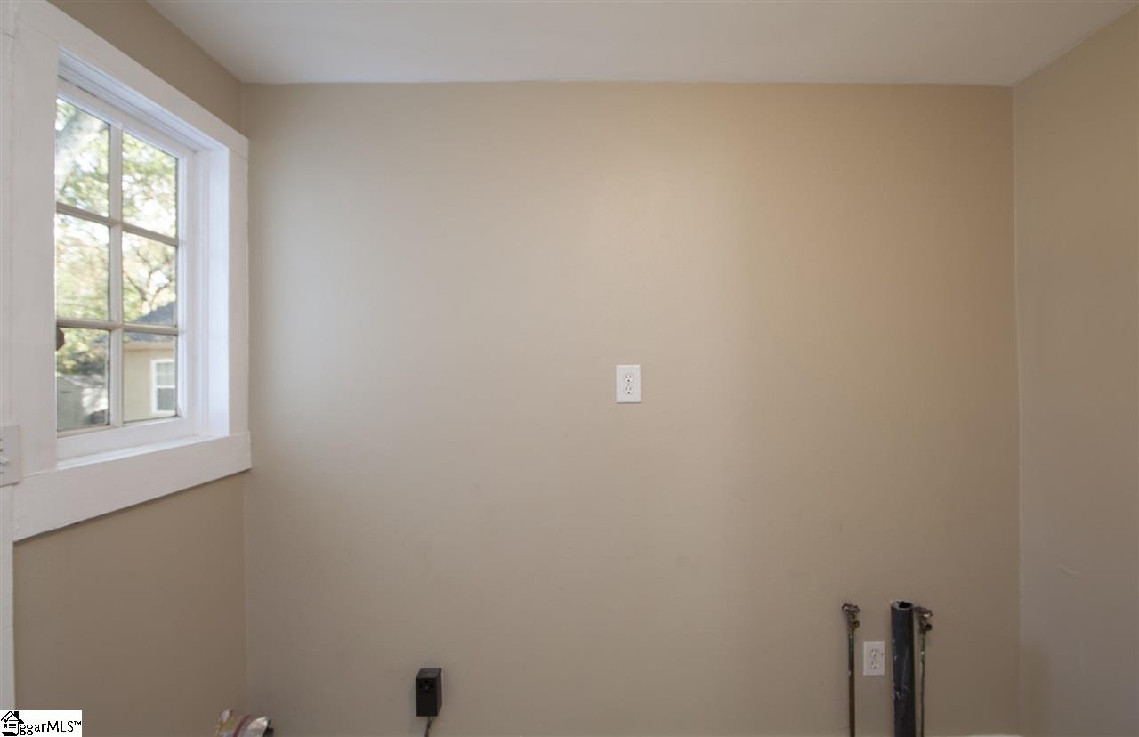 203 West Faris Road Greenville, SC 29605 - Photo 13 of 36 Gallery Image 13