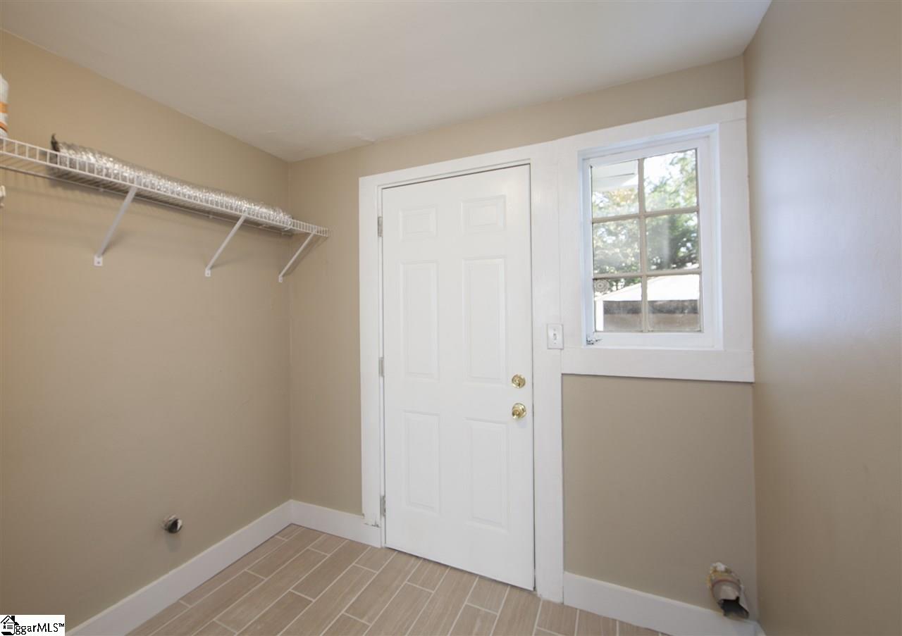 203 West Faris Road Greenville, SC 29605 - Photo 14 of 36 Gallery Image 14