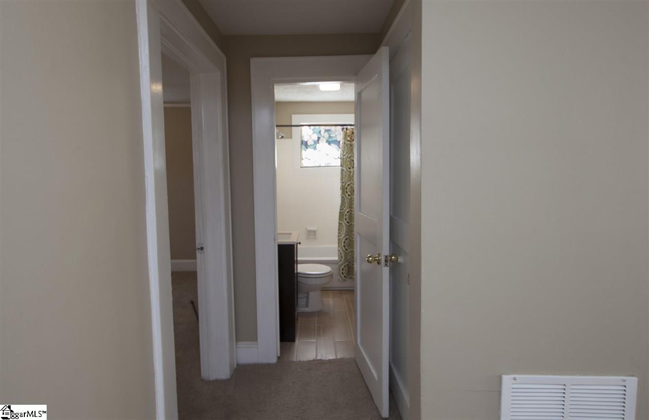 203 West Faris Road Greenville, SC 29605 - Photo 17 of 36 Gallery Image 17