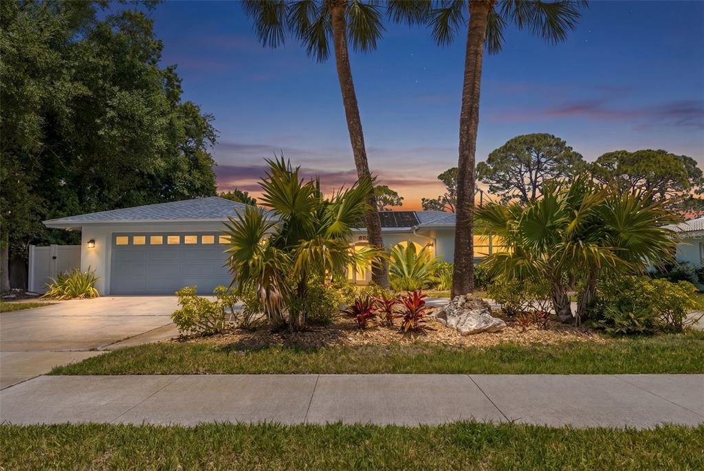 656 Mehlenbacher Road Belleair, FL 33756 - Photo 40 of 49 a front view of a building