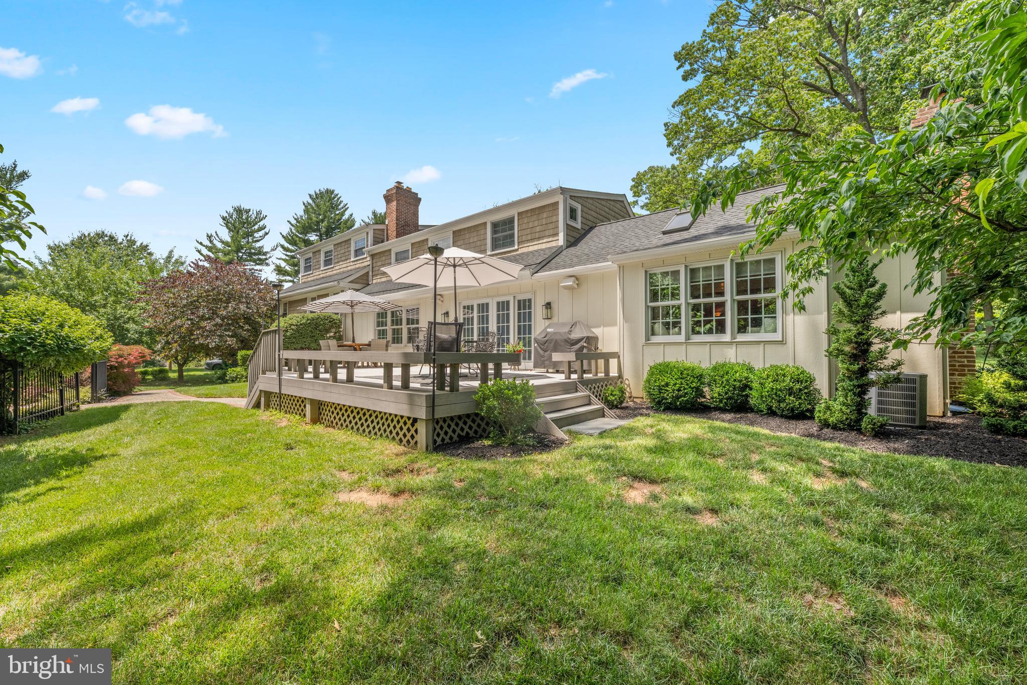 912 Weadley Road Wayne, PA 19087 - Photo 6 of 65 Gallery Image 6