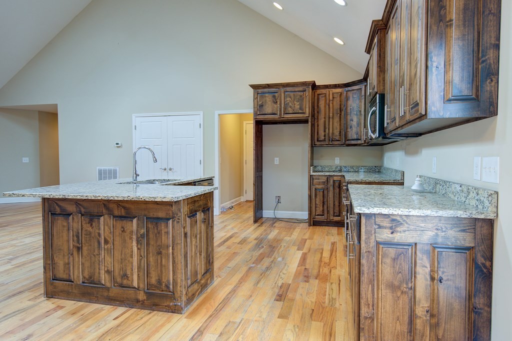 4015 Blue Springs Road Southeast Cleveland, TN 37311 - Photo 7 of 31 Gallery Image 7