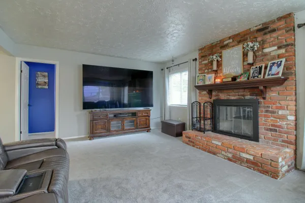 $290,000 | 8210 North Henry Ruff Road, Westland, MI 48185