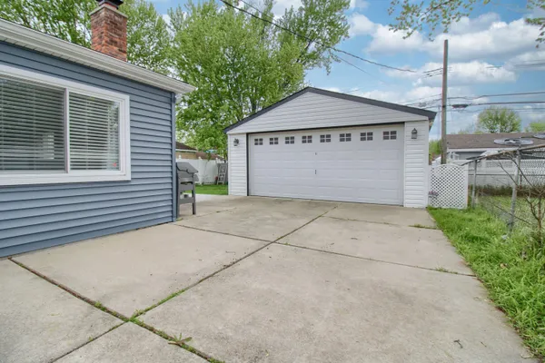 $290,000 | 8210 North Henry Ruff Road, Westland, MI 48185