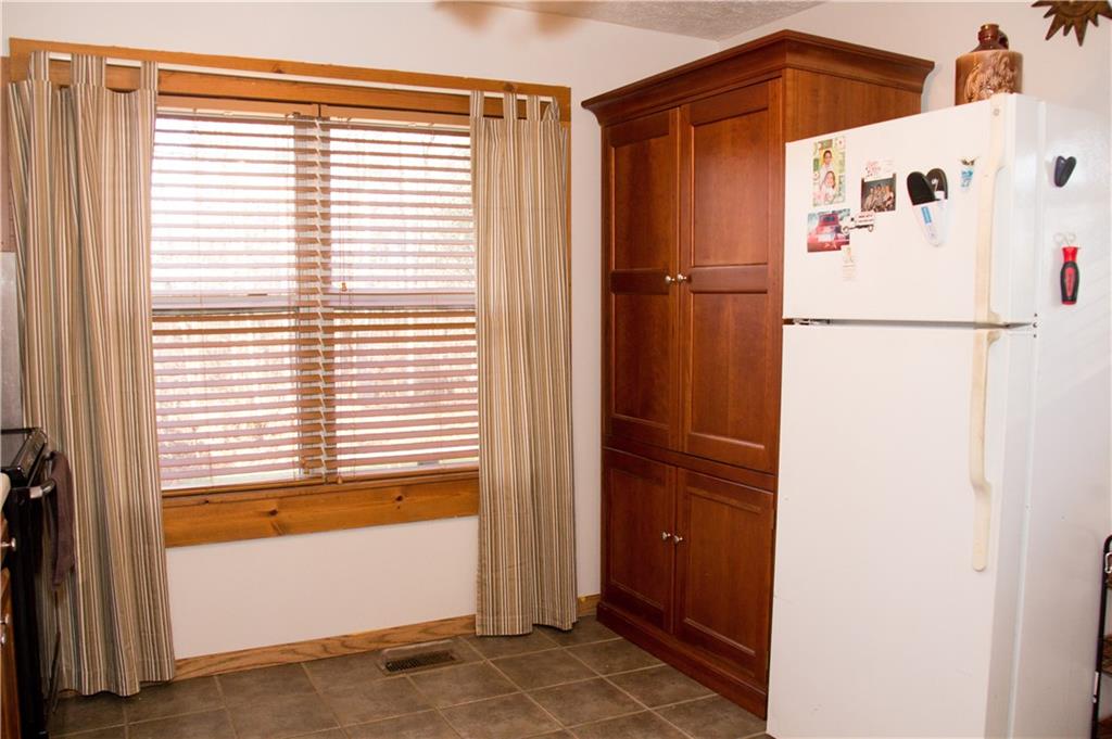 4040 Pitkin Road Martinsville, IN 46151 - Photo 6 of 16 Gallery Image 6