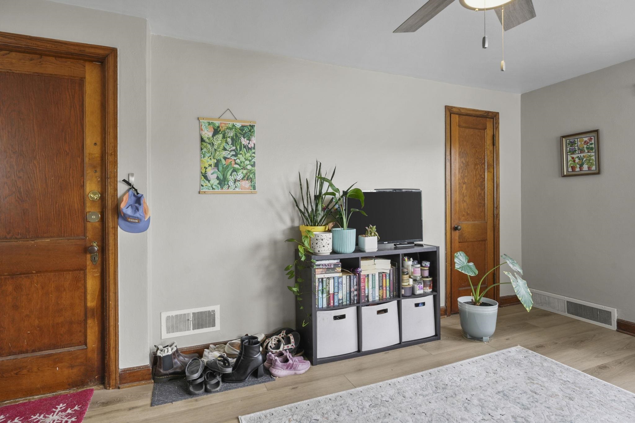 1901 Winnebago Street Madison, WI 53704 - Photo 8 of 41