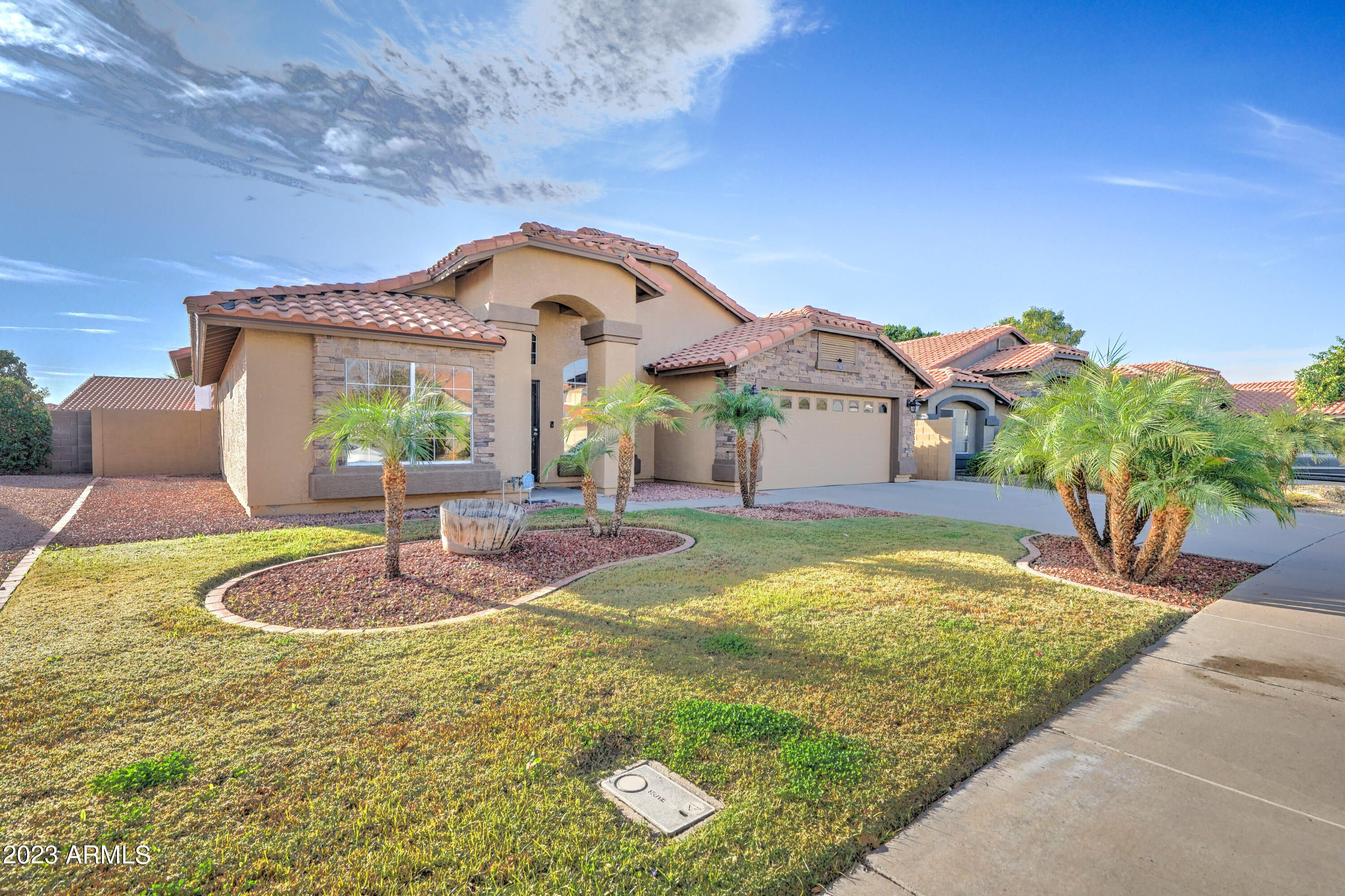 7657 West Calavar Road Peoria, AZ 85381 - Photo 1 of 32 7657 W Calavar-2